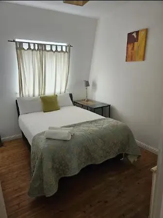 Apartment Break *