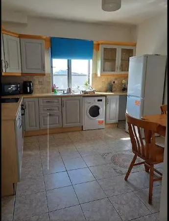 Break Apartment *
